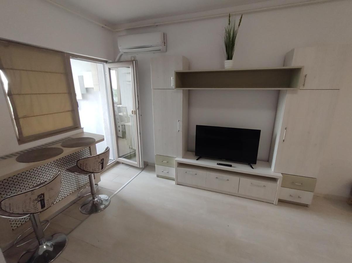 Fundeni - Garsoniere - Langa Spital Apartment Bucharest Luaran gambar